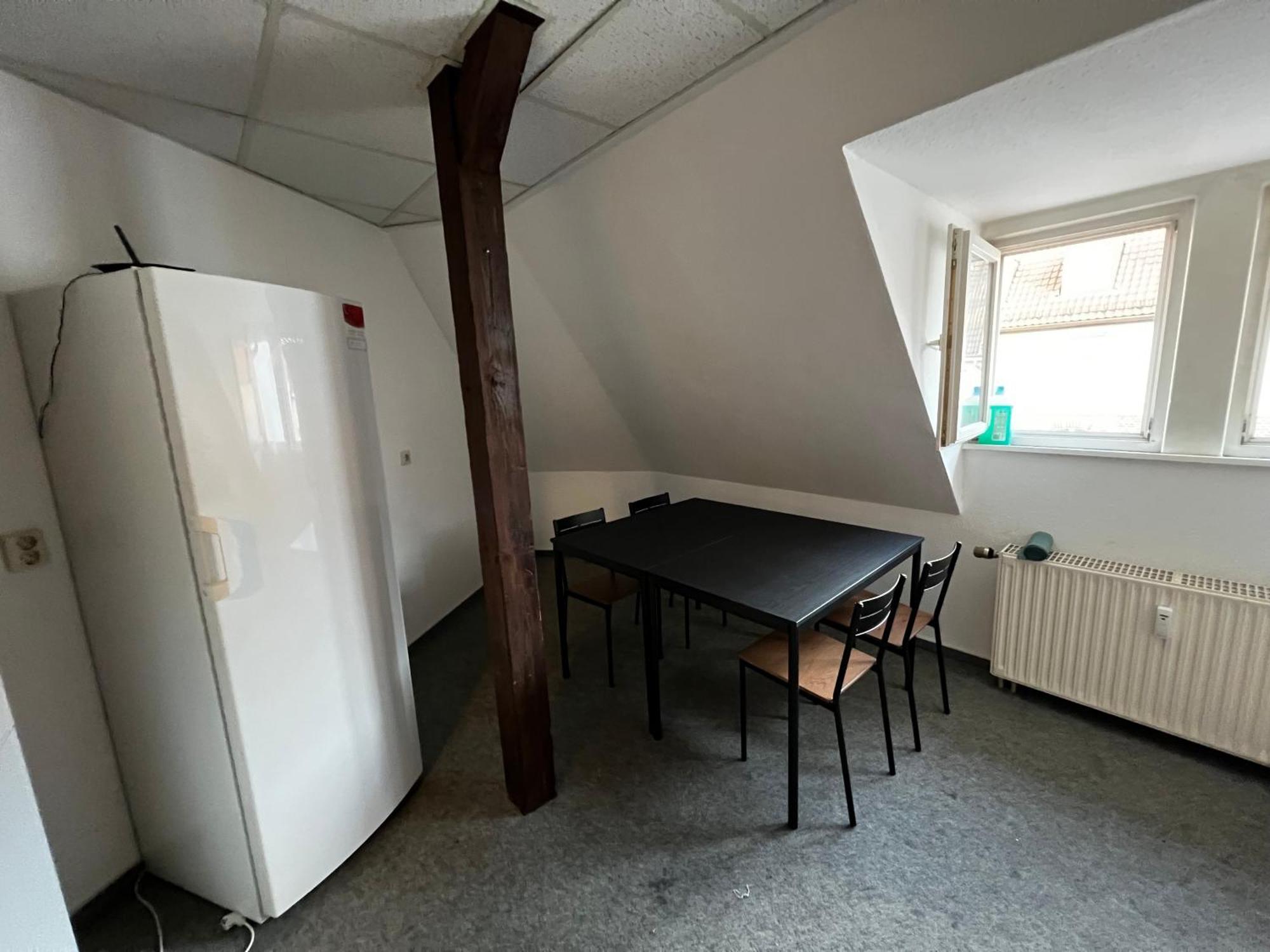 Monteurzimmer Fuer 6-12 Personen In Apartment Erfurt
